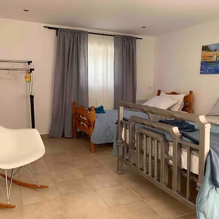 Apartment Anemomylos By The Sea *